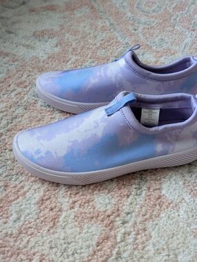 Lands' End Girls Slip-On Water Shoes in Lavender Blue Tie-Dye Size 4